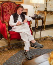 Grey Leather Handmade Kaptaan Chappal
